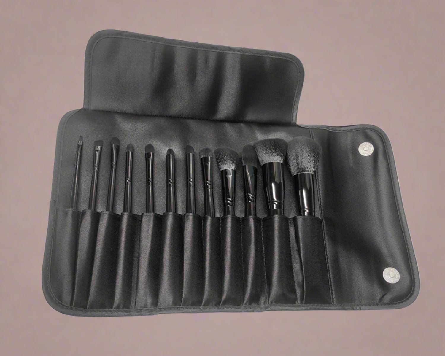 12 - Pc. Ultimate Beauty Makeup Brush Set - Peachy Secret