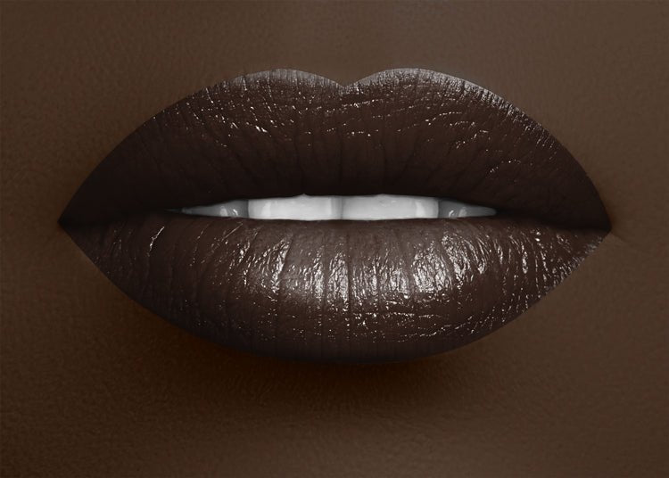 Nudes & Browns Lipstick - Peachy Secret