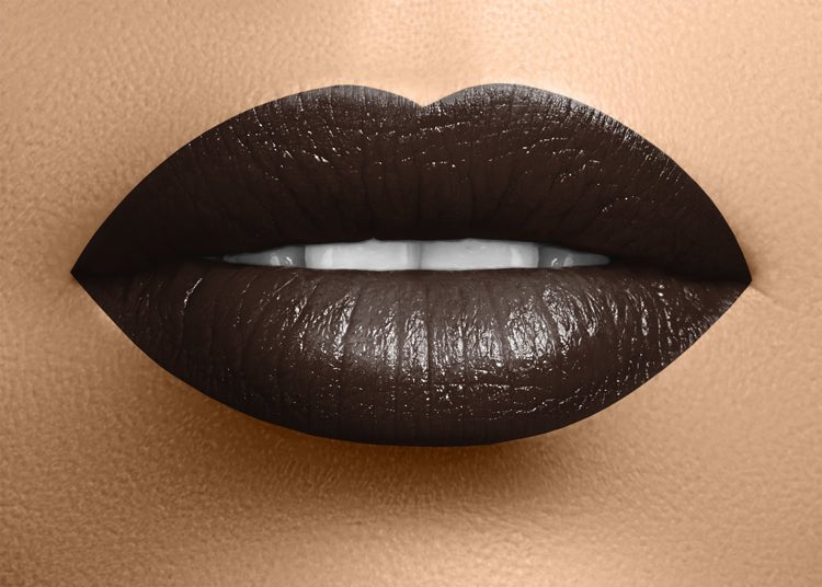 Nudes & Browns Lipstick - Peachy Secret